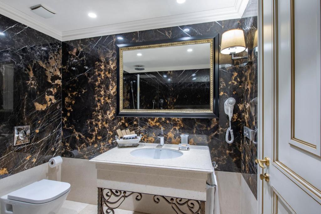 Executive Triple Room – Included Breakfast