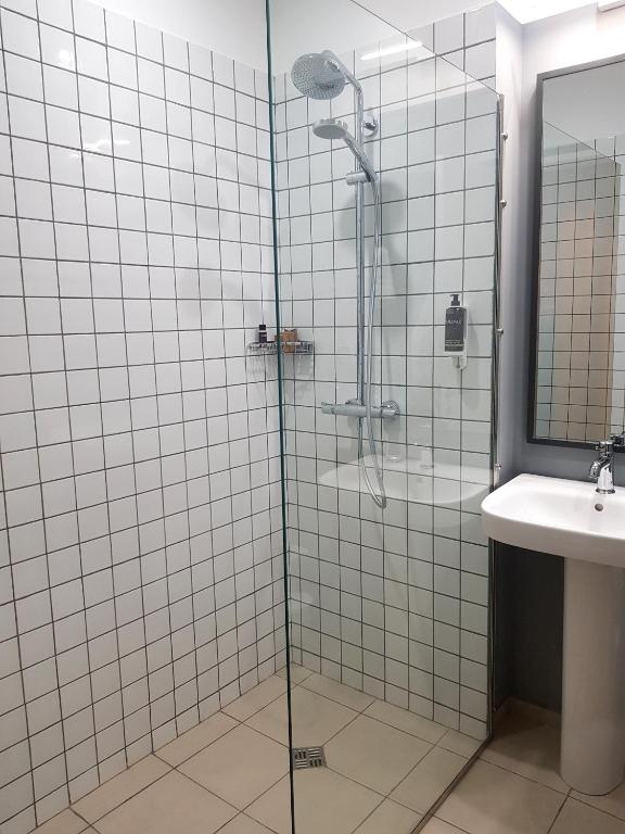 Comfort King Size Room – Included Breakfast