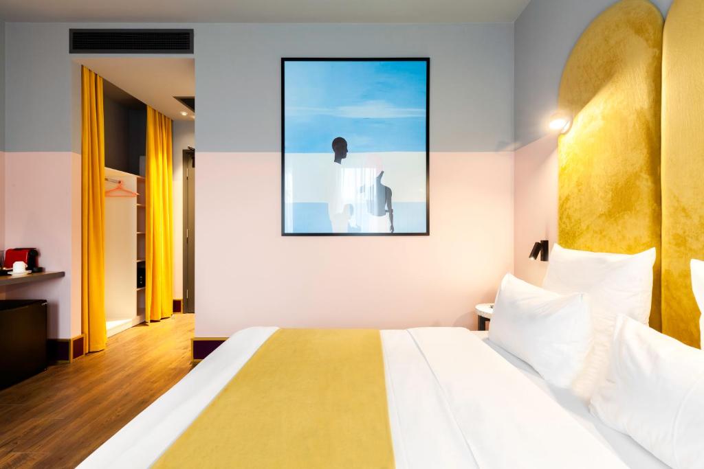 Standard King Size Room With Garden View – Included Breakfast