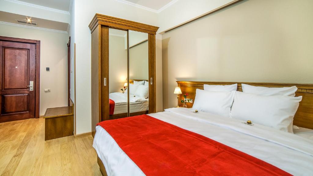 Standard King Size Room With Back View – Included Breakfast
