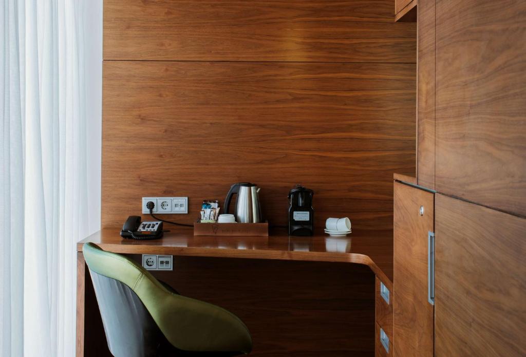 Premium King Size Room – Included Breakfast