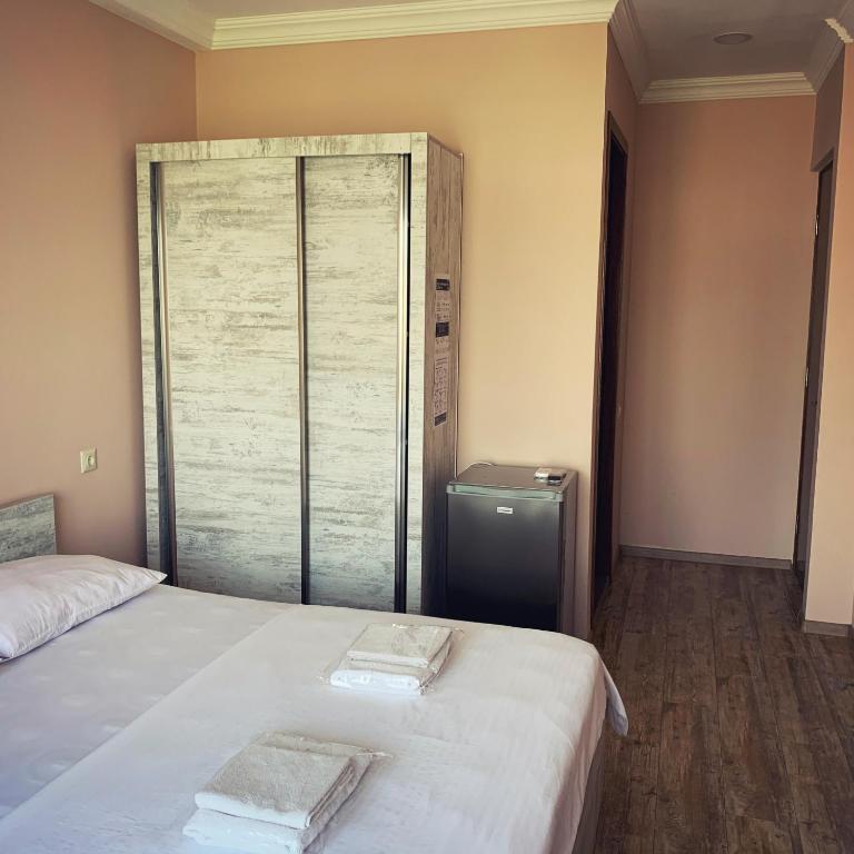 Standard Triple Room – Room Only