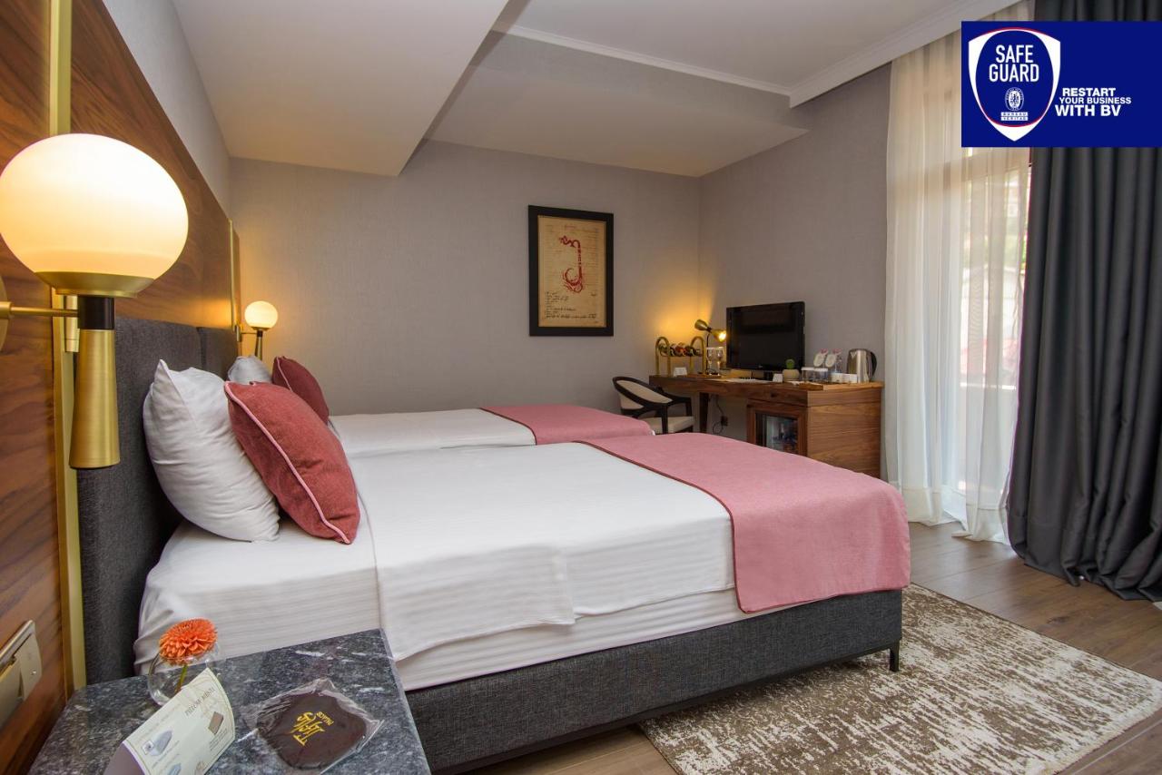 Deluxe Twin Room – Included Breakfast