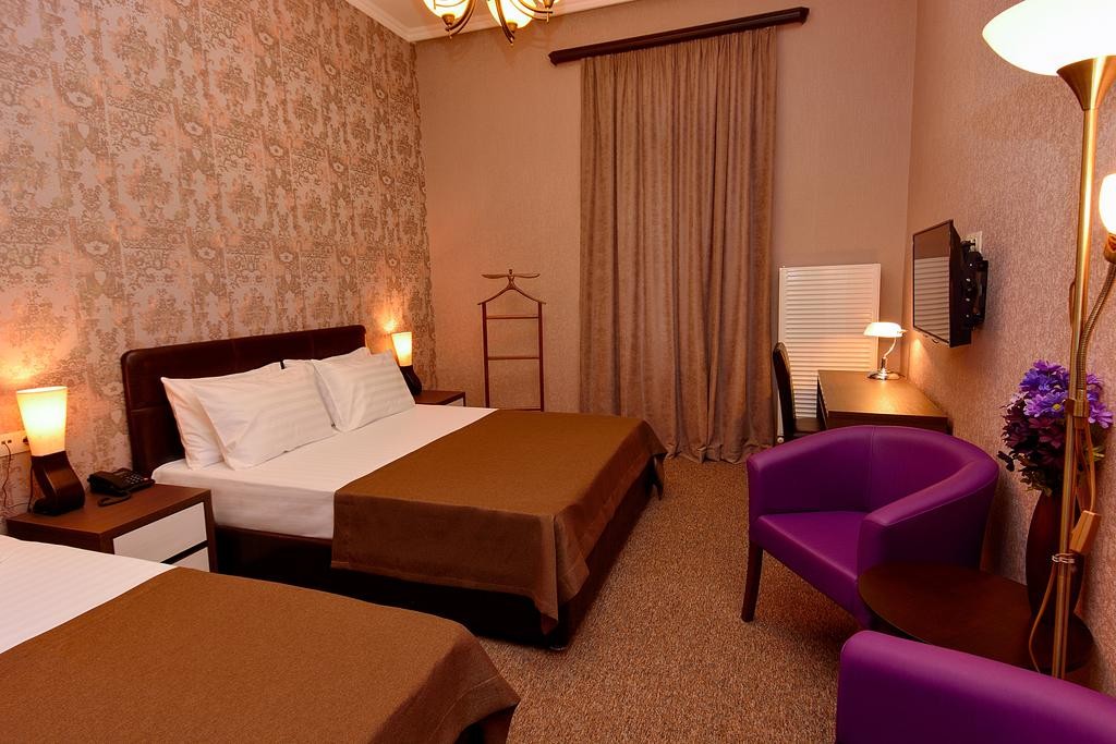 Standard Triple Room – Included Breakfast