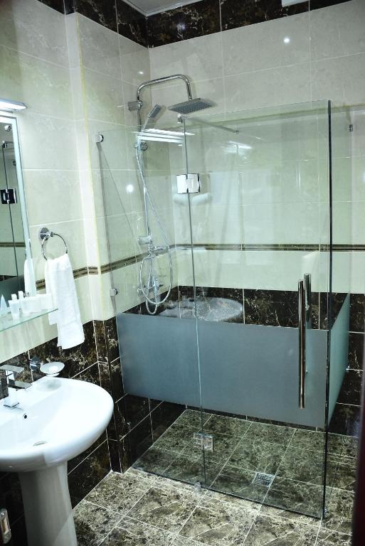 Standard King Size Room – Included Breakfast