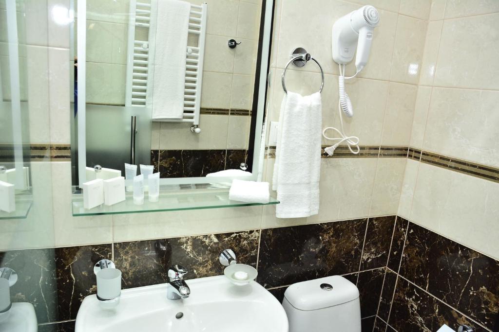 Standard King Size Room – Included Breakfast