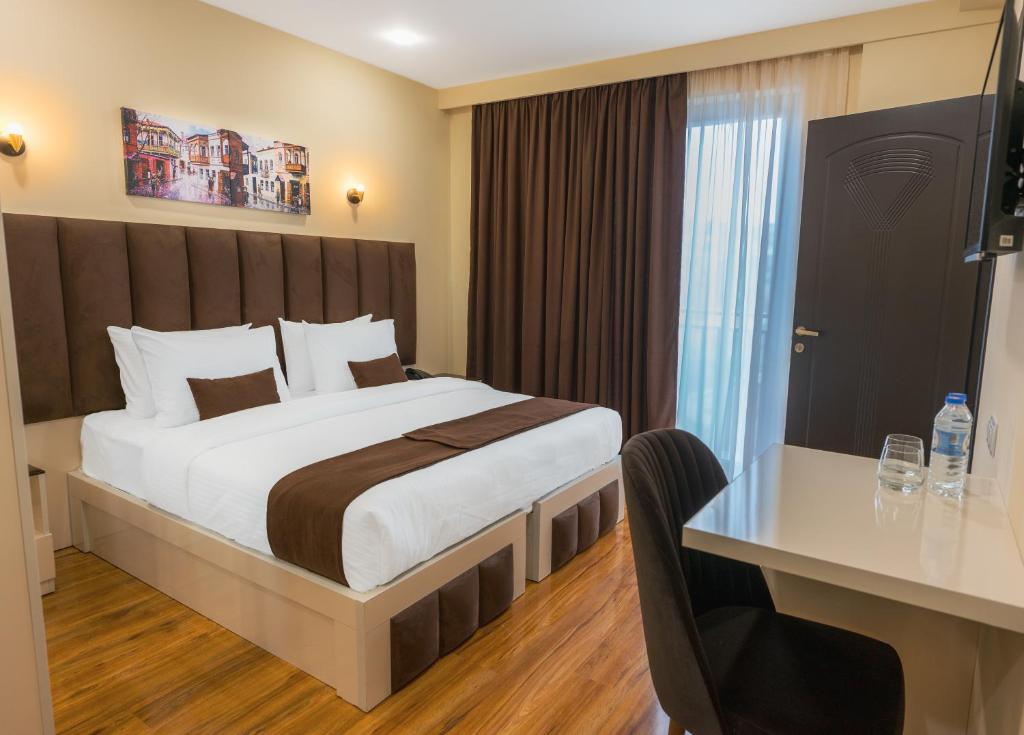 Family Room For 4 Persons – Included Breakfast