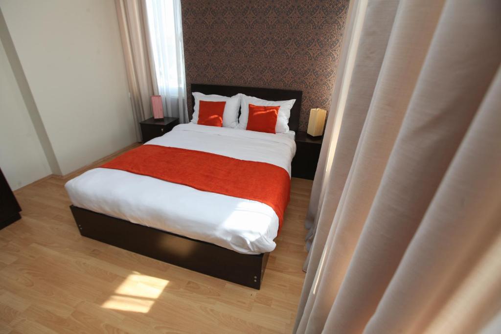 Suite With Terrace For 4 Persons – Room Only