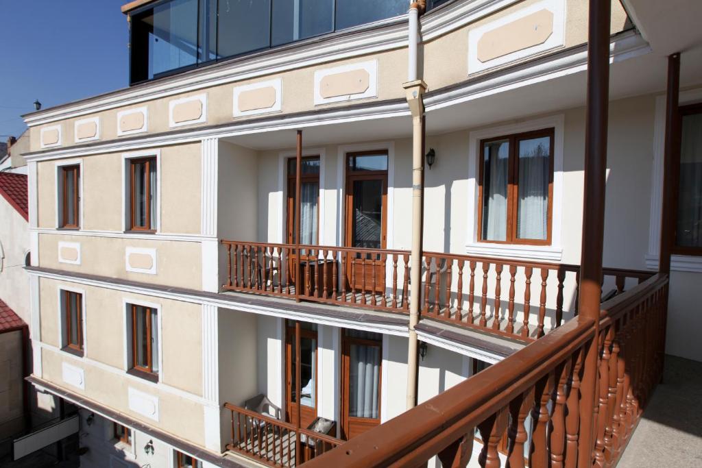 Suite With Terrace For 4 Persons – Room Only