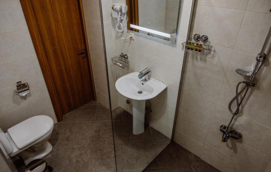 Deluxe Suite With Balcony And Sea View – Included Breakfast
