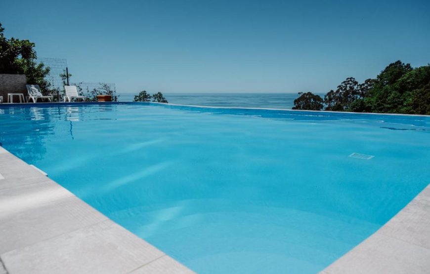 Deluxe Suite With Balcony And Sea View – Included Breakfast