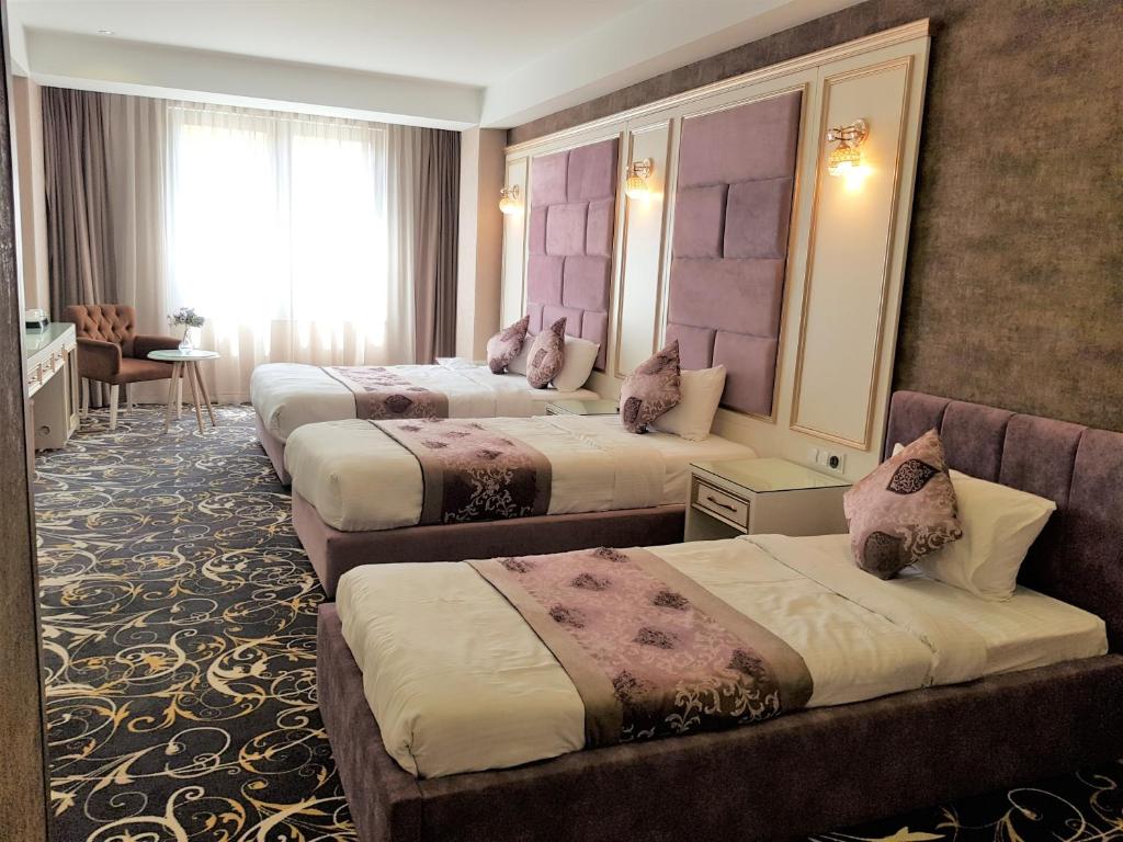 Quadruple Room (4 Pax) – Included Breakfast