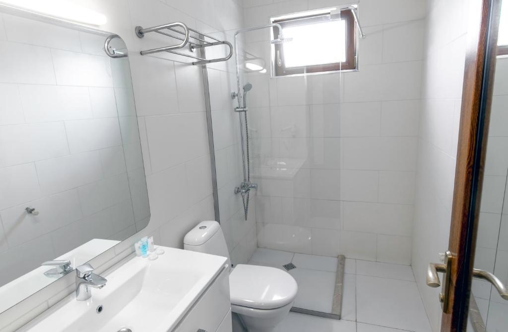 Superior Twin Room – Included Breakfast