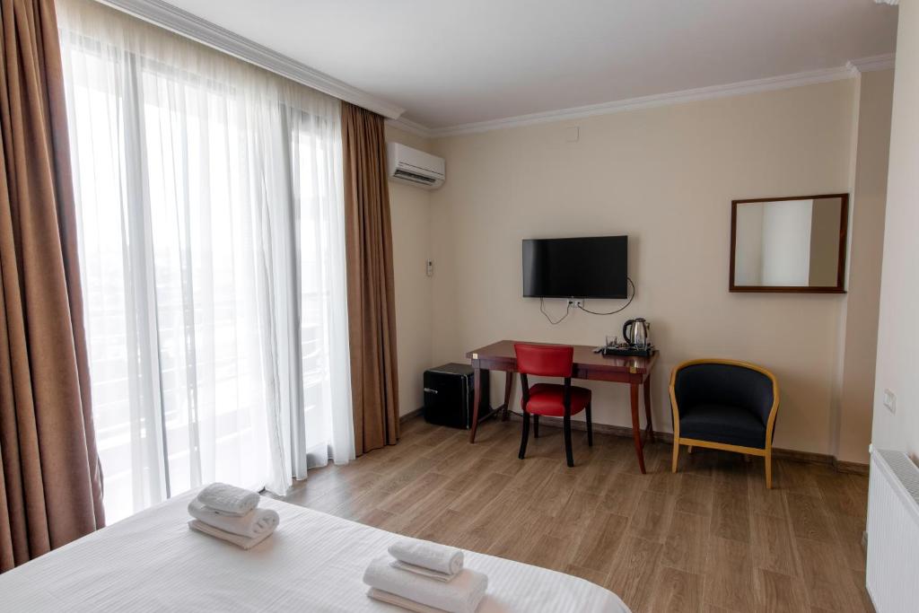 Standard King Size Room – Included Breakfast