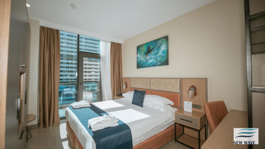Deluxe King Size Room – Included Breakfast