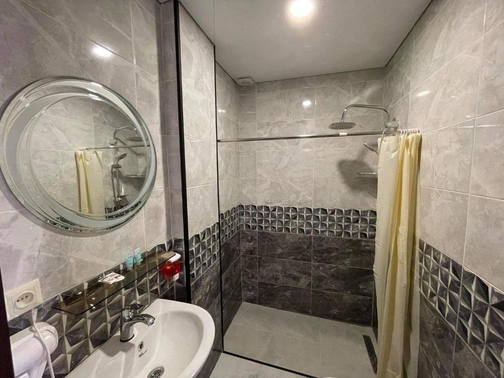 Standard King Size Room – Included Breakfast