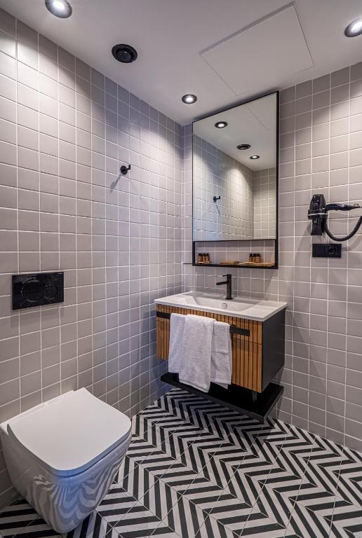Superior King Size Room – Included Breakfast
