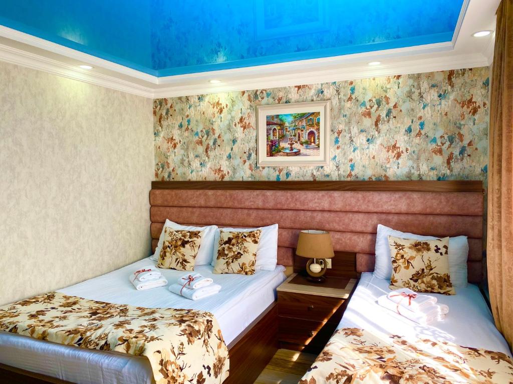 Family Triple Room – Included Breakfast