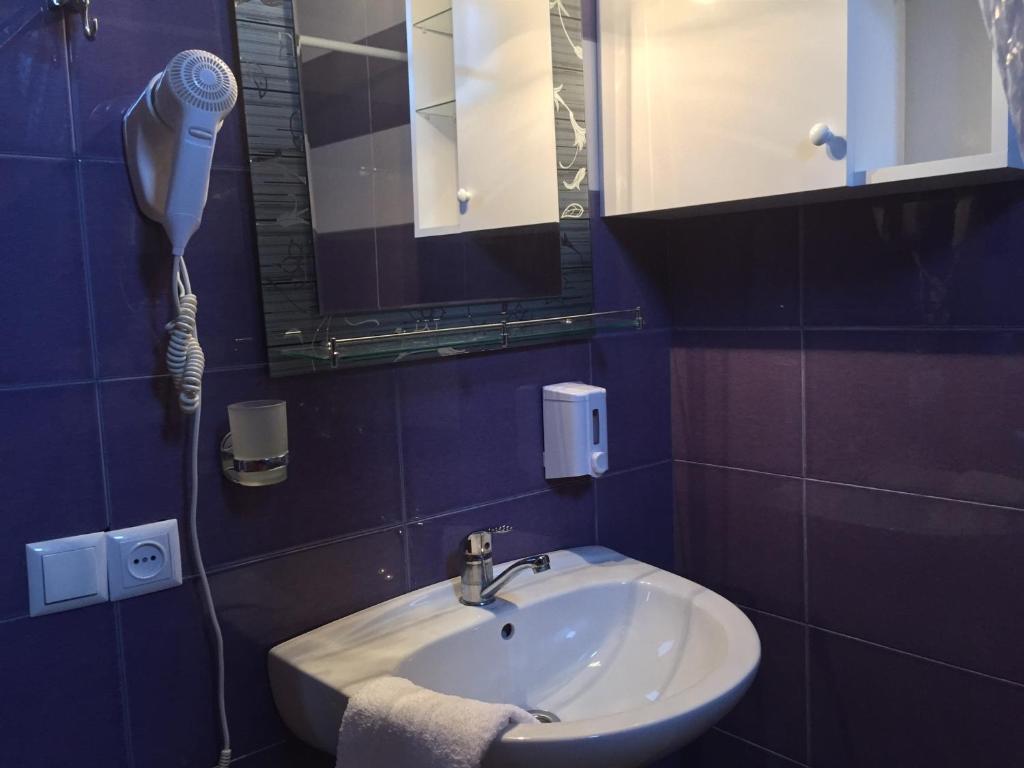 Standard Twin Room – Included Breakfast