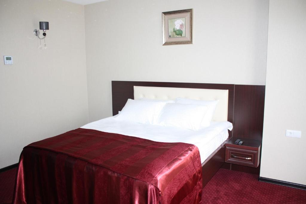 Standard King Size Room – Included Breakfast