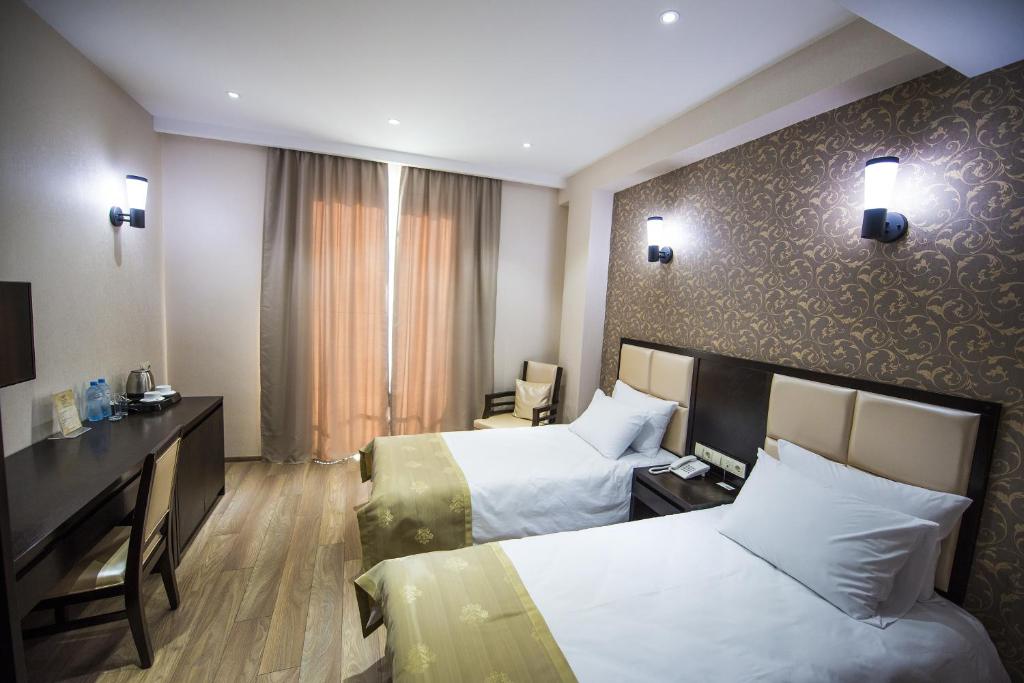 Standard Twin Room – Included Breakfast