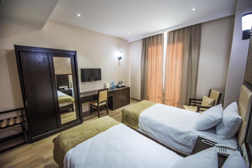 Standard Twin Room – Included Breakfast