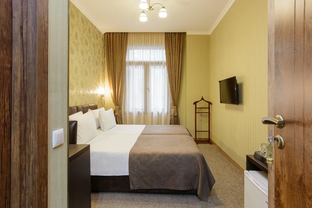 Standard Twin Room – Included Breakfast