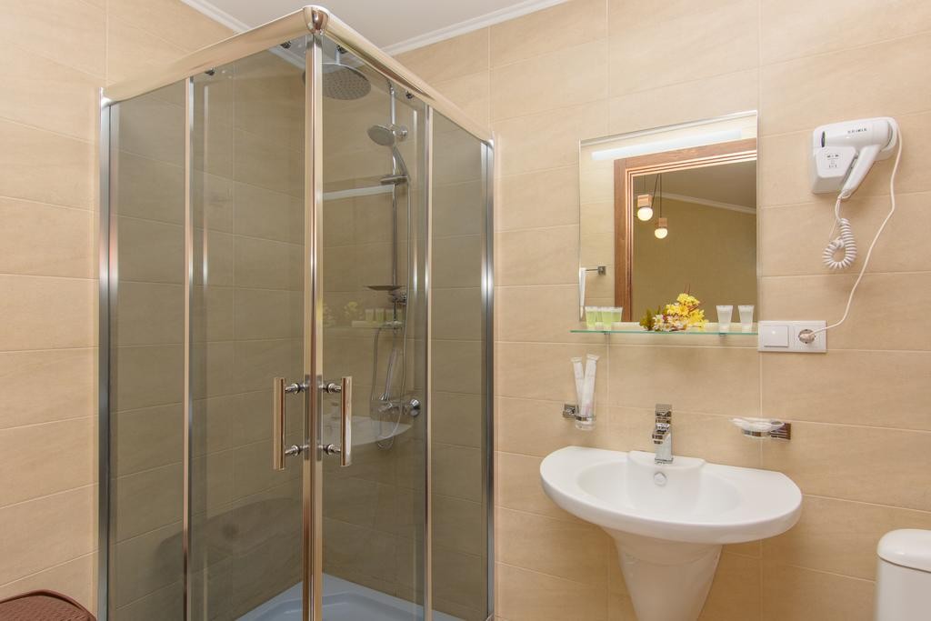 Standard Twin Room – Included Breakfast