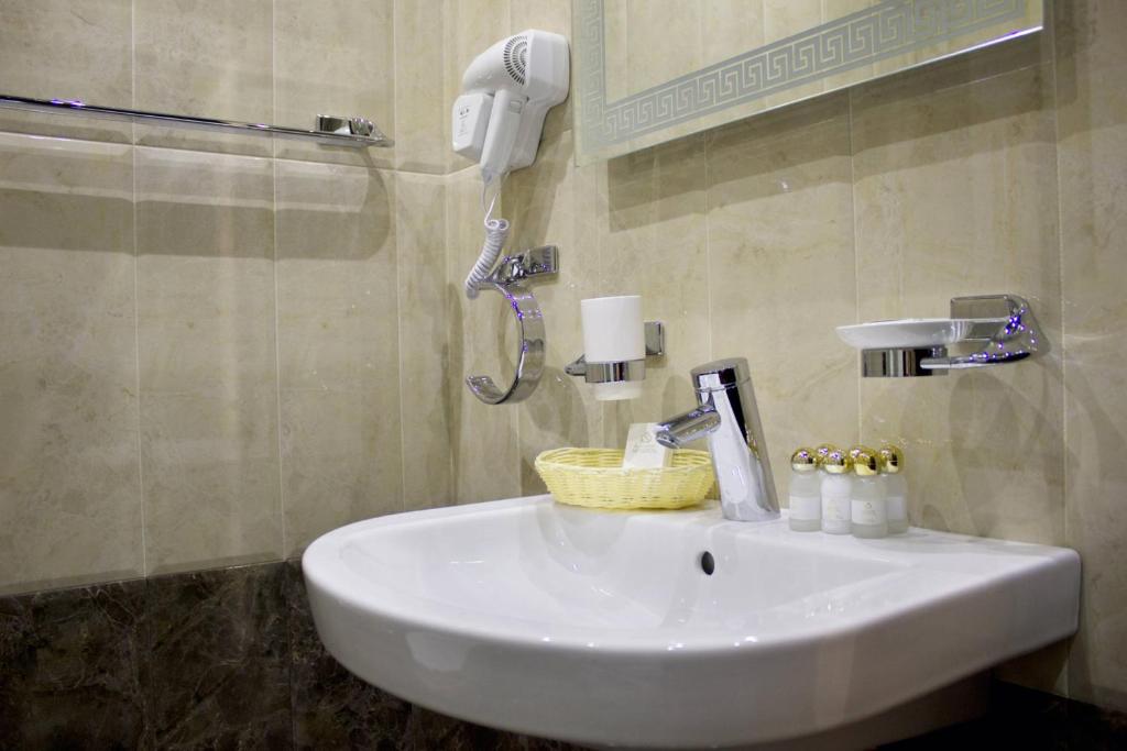 Standard Twin Room – Included Breakfast