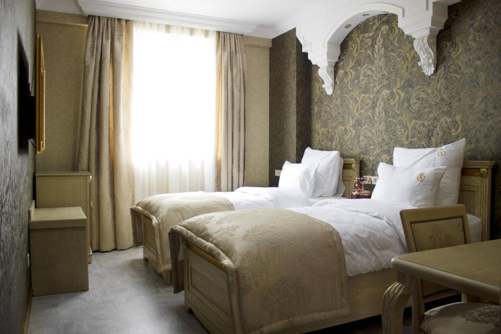 Standard Twin Room – Included Breakfast