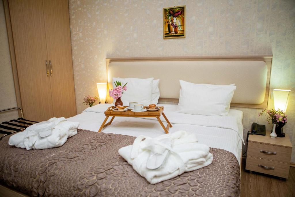 Standard King Size Room – Included Breakfast