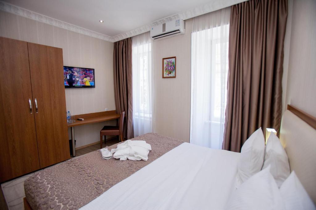 Standard King Size Room – Included Breakfast