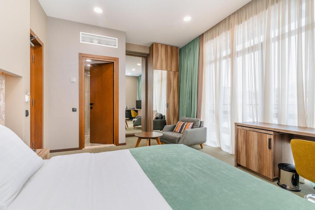 Standard King Size Room – Included Breakfast