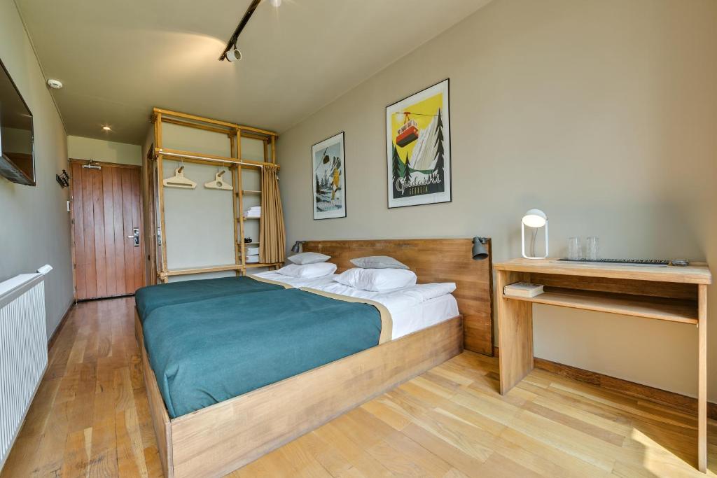 Standard Twin Room With Terrace – Included Breakfast