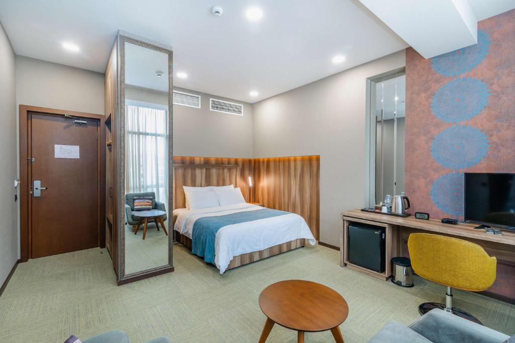 Standard King Size Room – Included Breakfast