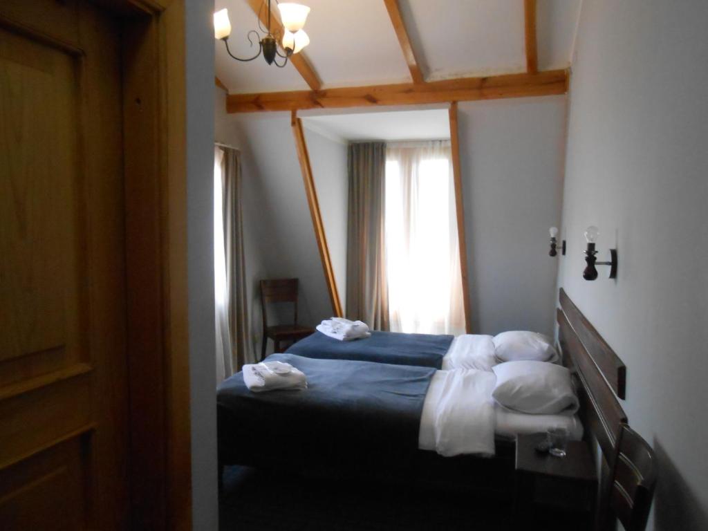 Standard King Size / Twin Room