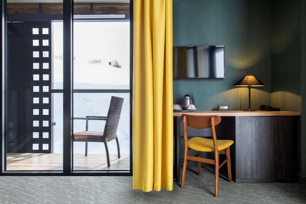 Family Room For Four Person – Included Breakfast