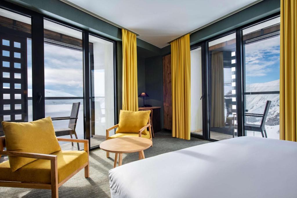 Family Room For Four Person – Included Breakfast