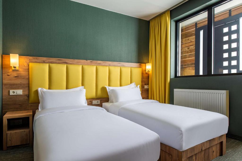 Family Room For Four Person – Included Breakfast