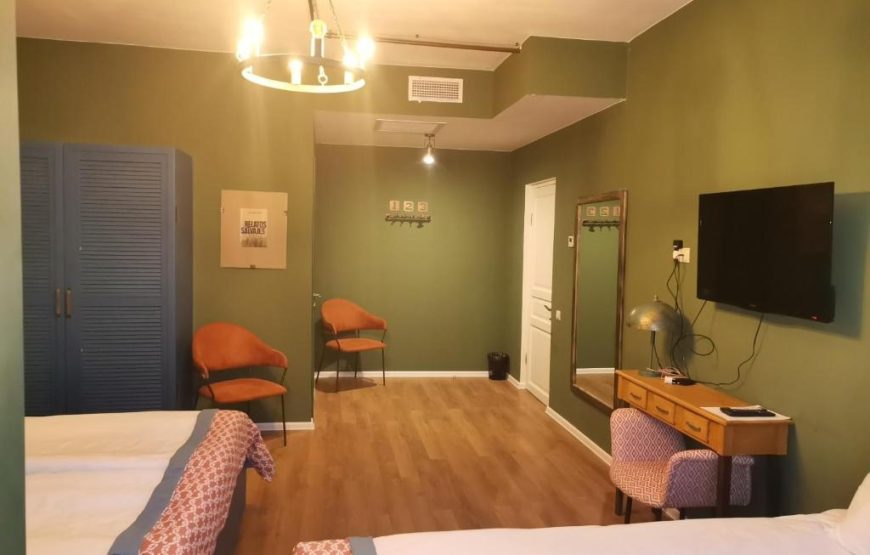 Standard Triple Room – Included Breakfast