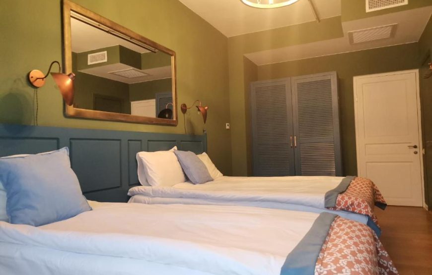 Standard Triple Room – Included Breakfast
