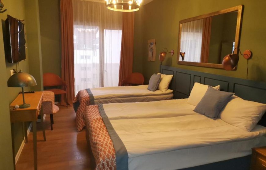 Standard Triple Room – Included Breakfast