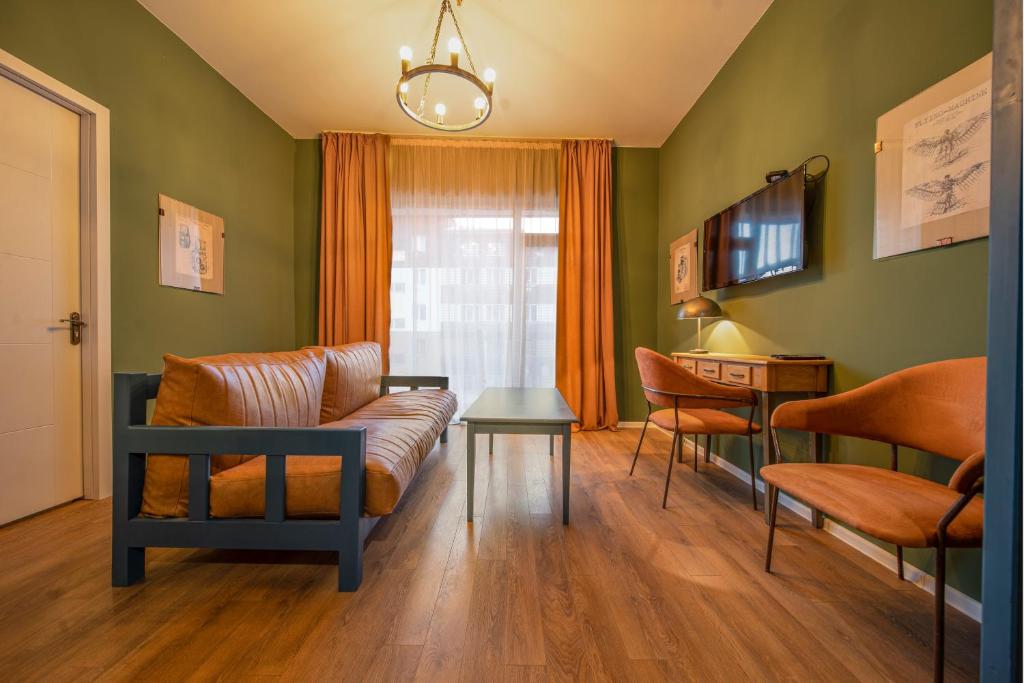 Family King Size Room – Included Breakfast