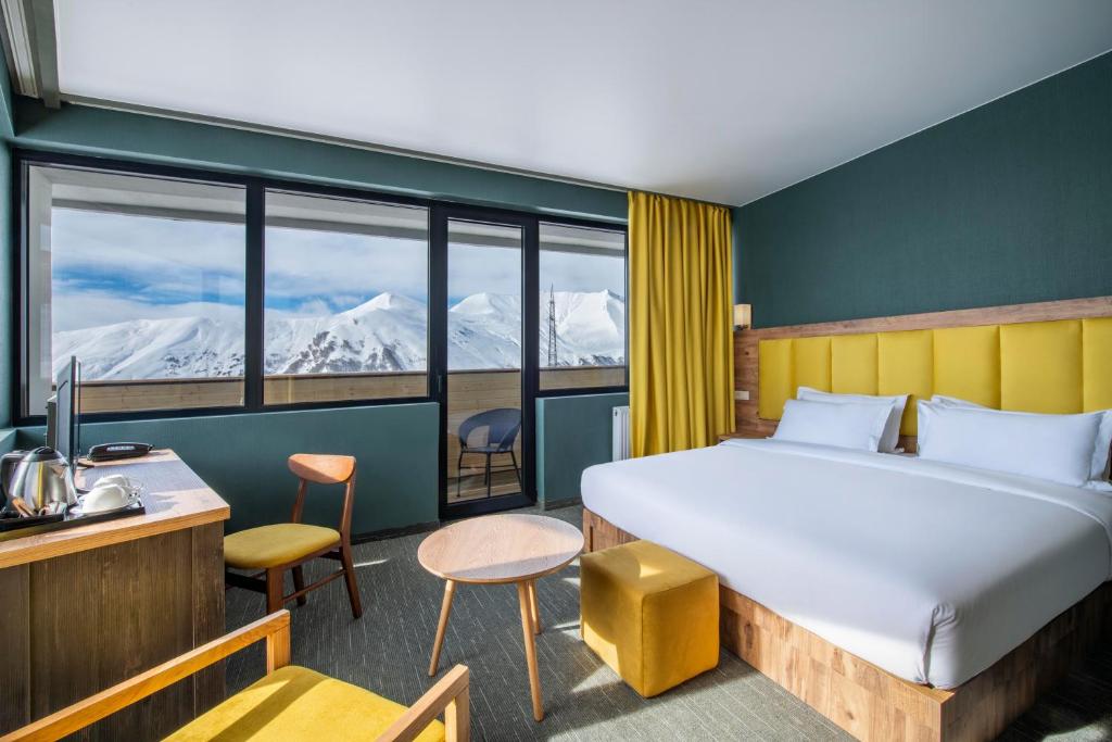 Family Room For Four Person – Included Breakfast