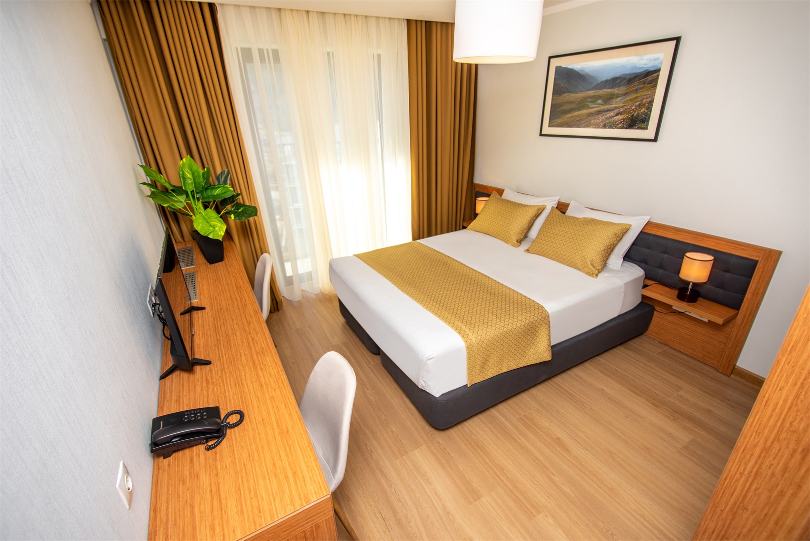 Standard King Size Room – Room Only