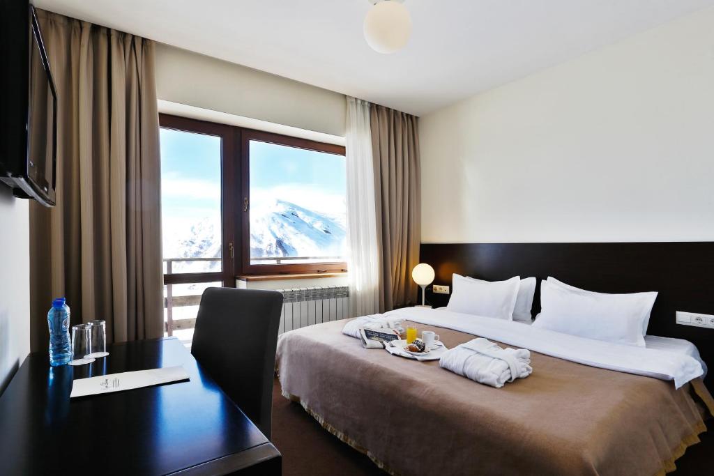 Standard King Size Room With Balcony – Included Breakfast