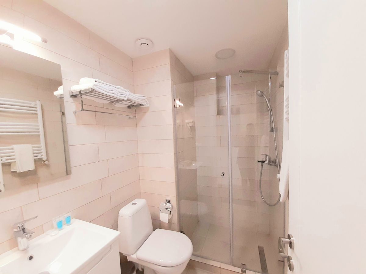 Standard King Size Room – Included Breakfast