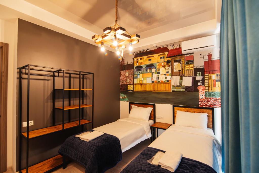 Standard Twin Size Room – Included Breakfast