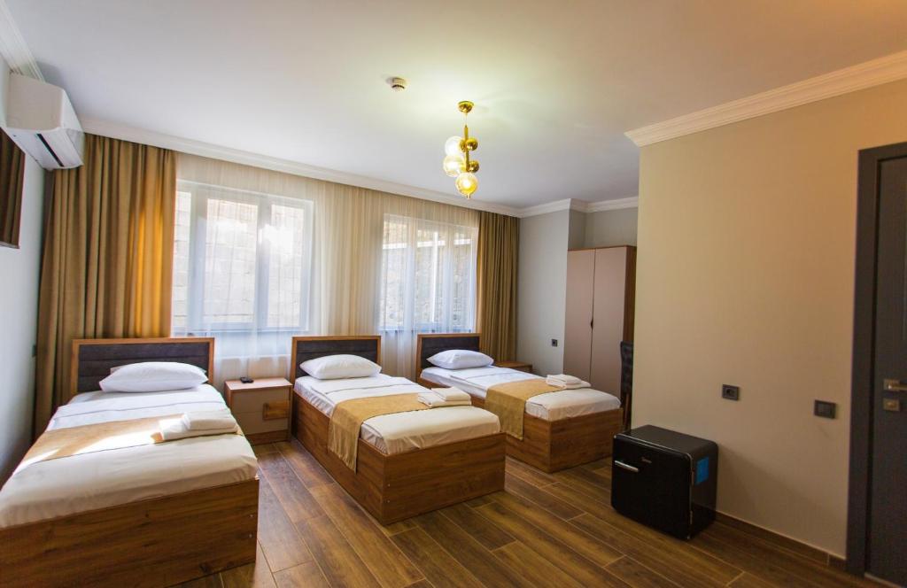 Standard Triple Room – Room Only