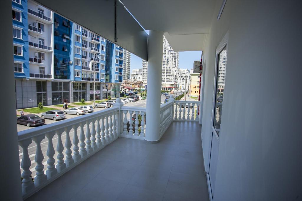 Deluxe King Size Room – Room Only